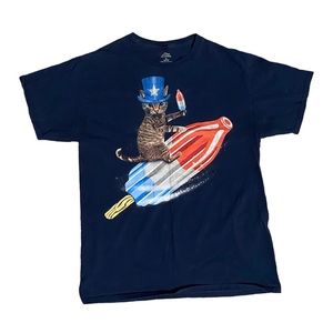 4th of July Funny T-Shirt • Cat Riding a Popsicle Rocket • Men’s Size Medium